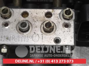 Daihatsu Cuore ABS Pomp O338265 foto 2