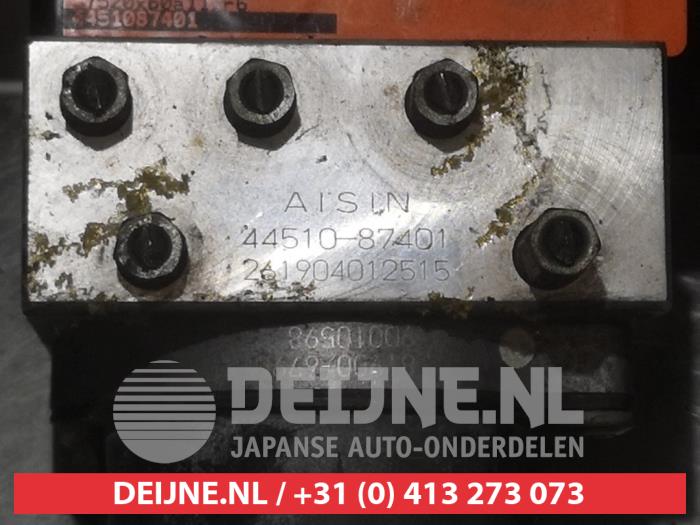 Gebruikte ABS Pomp Daihatsu Terios (J1) 1.3 16V 4x4 Prijs € 25,00 Margeregeling aangeboden door V.Deijne Jap.Auto-onderdelen BV