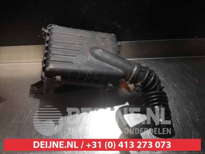 Gebruikte Luchtfilterhuis Chevrolet Nubira Wagon (J100) Prijs € 25,00 Margeregeling aangeboden door V.Deijne Jap.Auto-onderdelen BV