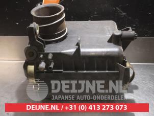 Gebruikte Luchtfilterhuis Daihatsu Gran Move 1.6 16V Prijs € 25,00 Margeregeling aangeboden door V.Deijne Jap.Auto-onderdelen BV