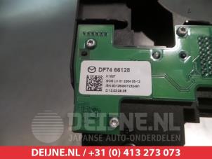 Mazda 2 Ruitenwis Schakelaar O309442 foto 3
