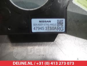 Nissan Note Lenkwinkelsensor O263867 foto 2