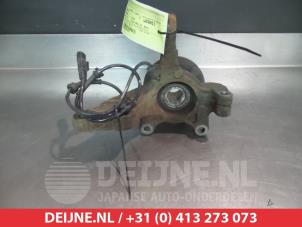Nissan Note Achsschenkel rechts vorne O323486 foto 2