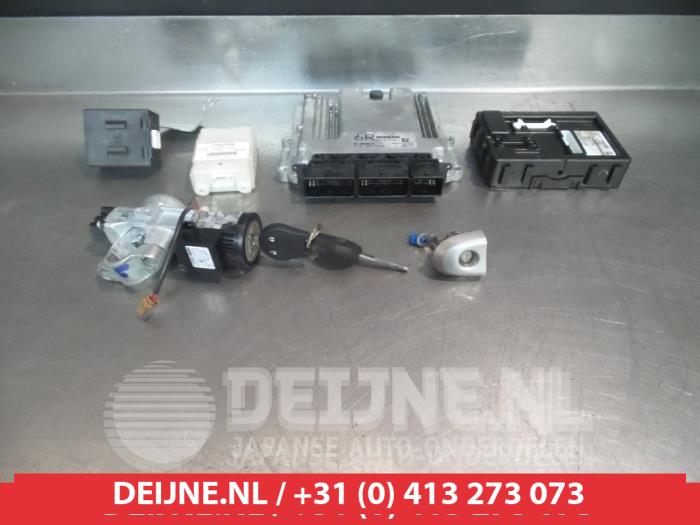 Nissan Note Kontaktslot+Sleutel O335020