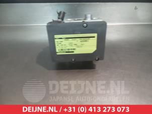 Gebruikte ABS Pomp Nissan Navara (D40) 2.5 dCi 16V 4x4 Prijs € 35,00 Margeregeling aangeboden door V.Deijne Jap.Auto-onderdelen BV