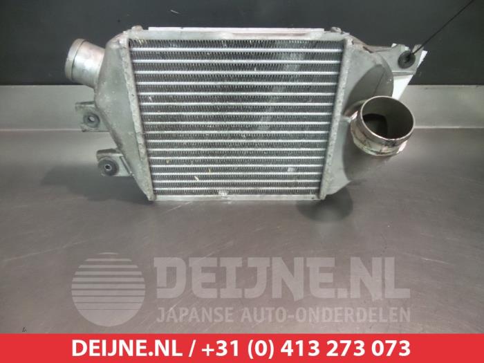 Intercooler van een Subaru XV (GP) 2.0 D AWD 16V 2014