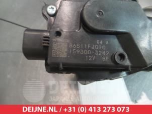 Subaru XV Front wiper motor O348774 photo 2