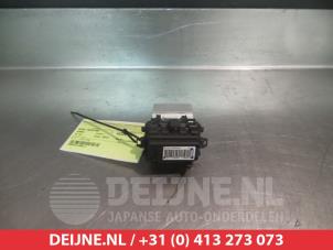 Subaru XV Heater resistor O368011 photo 2