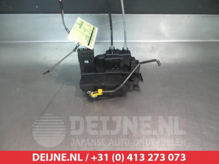 Hyundai I20 Rear door lock mechanism 4-door, left O280037
