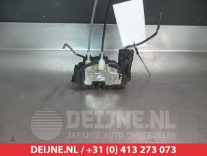 Hyundai I20 Deurslot Mechaniek 4Deurs links-achter O280037 foto 2
