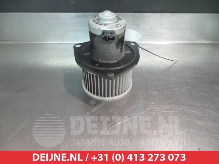 Suzuki Wagon R+ Heating and ventilation fan motor O367374