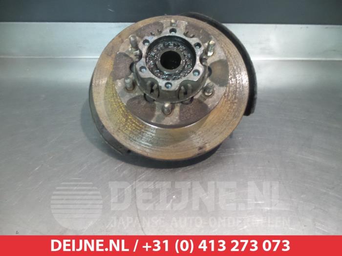 Hyundai Galloper Fusee links-voor O322403