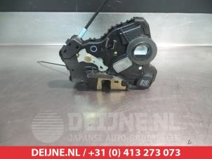 Toyota Corolla Deurslot Mechaniek 4Deurs rechts-voor O281215 foto 2