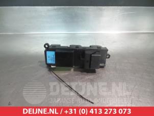 Suzuki Swift Multi-functional window switch O312346 photo 2