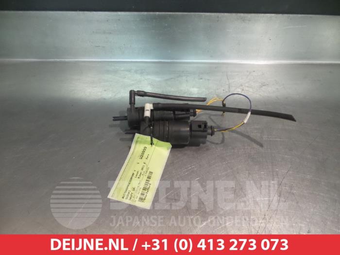 Suzuki Swift Ruitensproeierpomp voor O340960