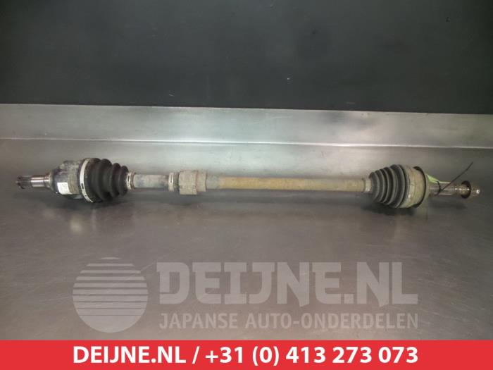 Toyota Verso-S Antriebswelle rechts vorne O320279