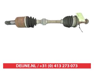 Gebruikte Aandrijfas links-voor Mazda 6 (GG12/82) 2.0 CiDT 16V Prijs € 50,00 Margeregeling aangeboden door V.Deijne Jap.Auto-onderdelen BV