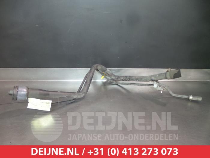 Toyota Verso Fuel tank filler pipe O302614