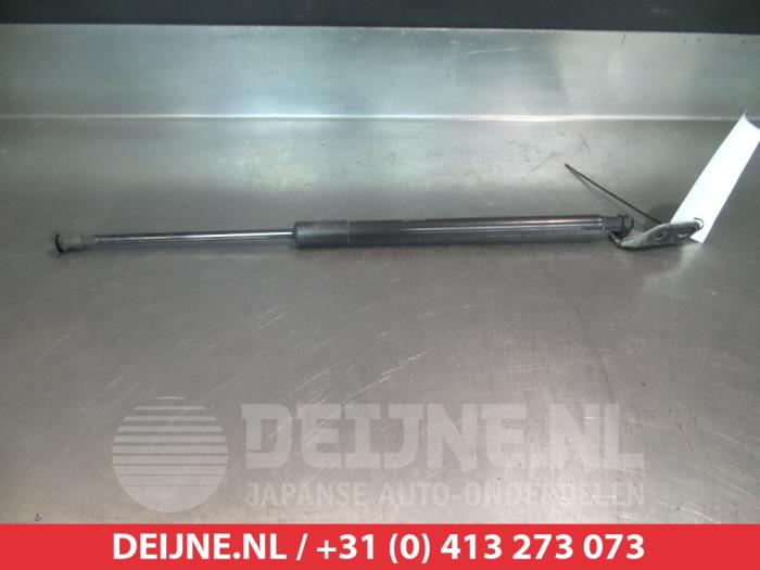 Toyota Verso Gasdemper rechts-achter O295513