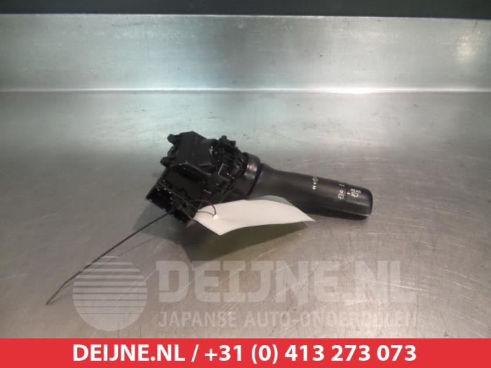 Toyota Verso-S Ruitenwis Schakelaar O310547