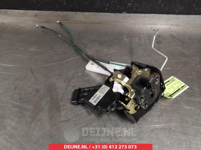 Kia Magentis Deurslot Mechaniek 4Deurs rechts-voor O280908