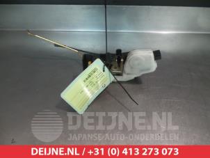 Mitsubishi Pajero Deurslot Mechaniek 4Deurs links-voor O279675 foto 2