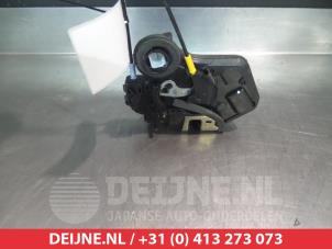 Toyota Corolla Deurslot Mechaniek 4Deurs rechts-achter O281830 foto 2