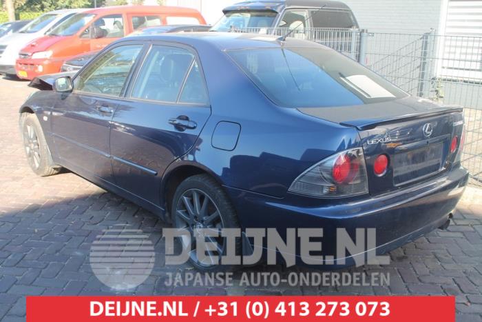Lexus IS Portier 4Deurs links-voor O272520