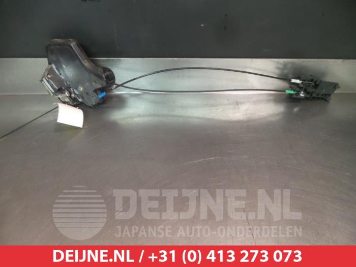Toyota Corolla Deurslot Mechaniek 4Deurs rechts-achter O281833