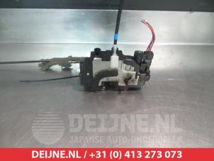 Nissan Navara Türschlossmechanik 4-türig links hinten O280165 foto 2