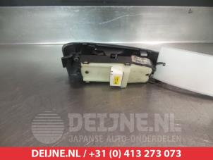 Toyota Avensis Multi-functional window switch O312426 photo 2