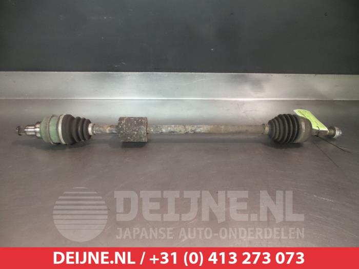 Daihatsu Young RV Aandrijfas rechts-voor O319798