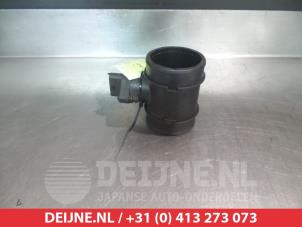 Gebruikte Luchthoeveelheidsmeter Hyundai Santa Fe I 2.4 16V 4x4 Prijs € 20,00 Margeregeling aangeboden door V.Deijne Jap.Auto-onderdelen BV