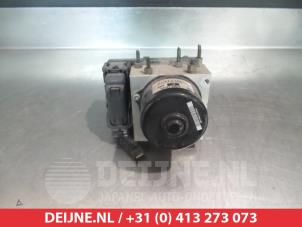 Nissan Navara ABS Pumpe O337694 foto 2