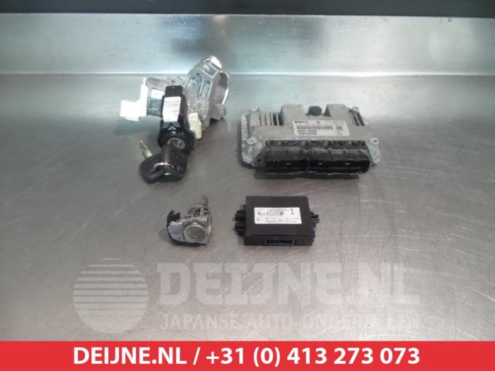 Toyota Yaris Steuergerät Motormanagement O345591