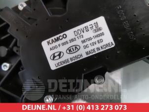 Kia Ceed Ruitenwissermotor achter O301131 foto 3