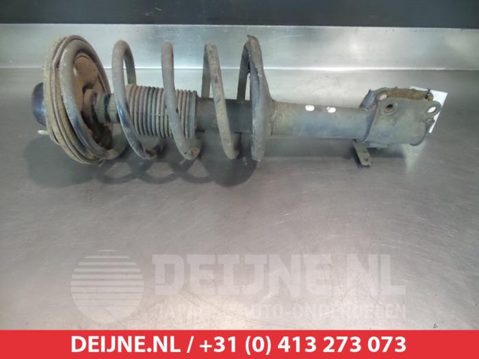 Mitsubishi Pajero Stoßdämpferstrebe links vorne O320811