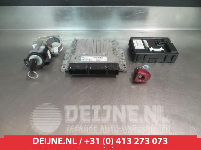 Nissan Juke Ignition lock + key O335090