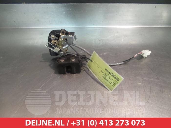 Toyota Corolla Verso Slotmechaniek Achterklep O296829