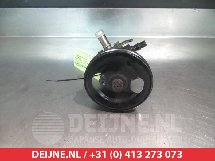 Mitsubishi Pajero Lenkkraftverstärker Pumpe O331663