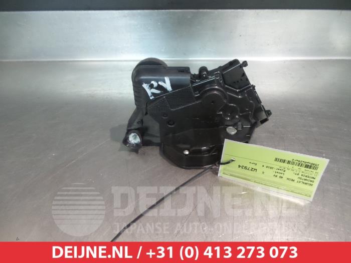 Daihatsu Materia Deurslot Mechaniek 4Deurs rechts-voor O281106