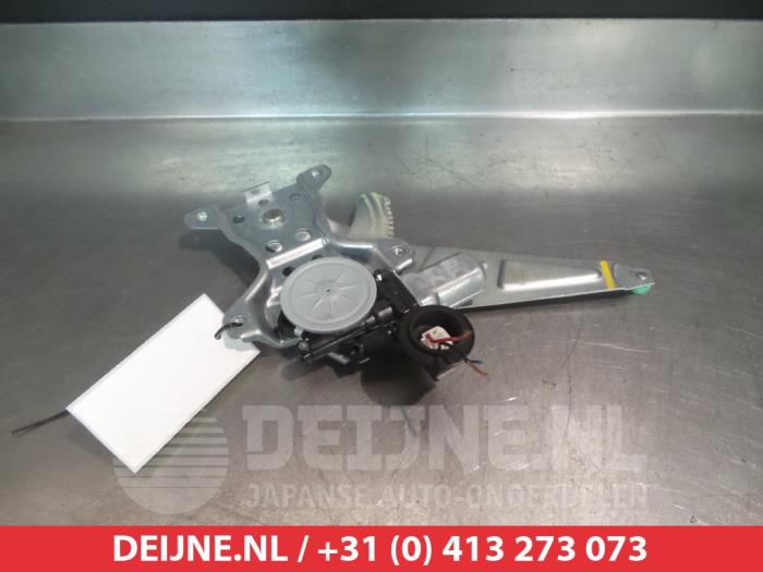 Daihatsu Materia Ruitmechaniek 4Deurs rechts-achter O291610