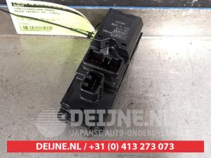 Mazda Premacy Multi-functional window switch O311429 photo 2