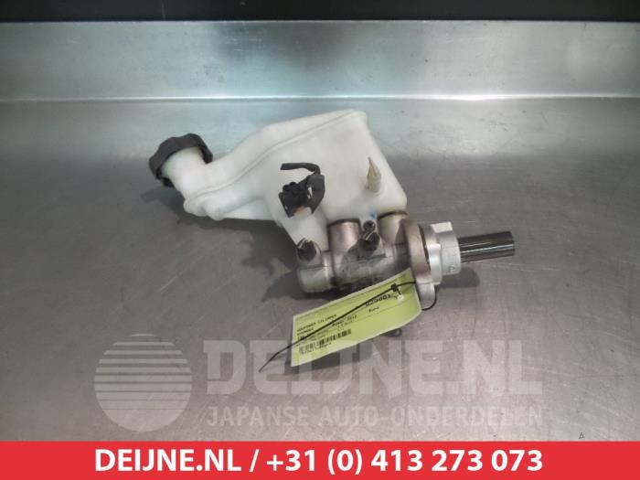 Hyundai I30 Master cylinder O336433