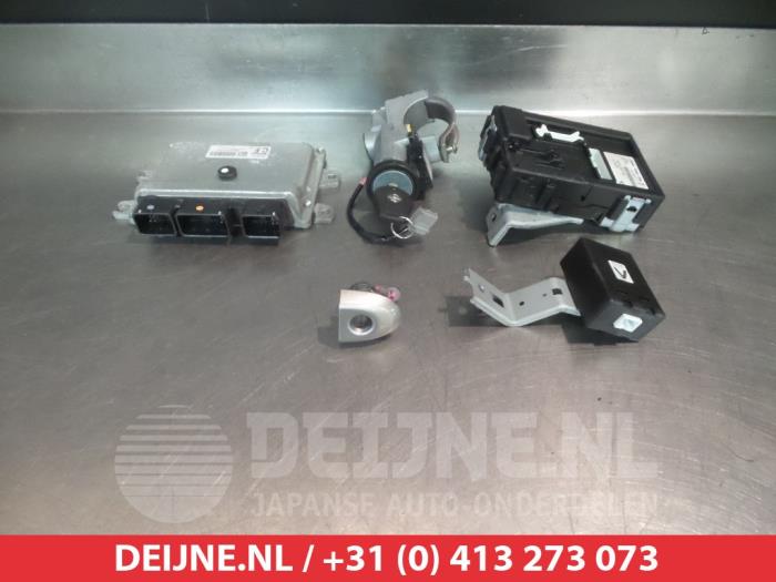Nissan Juke Steuergerät Motormanagement O344531