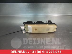 Toyota Avensis Verso Combischakelaar ramen O312452 foto 2