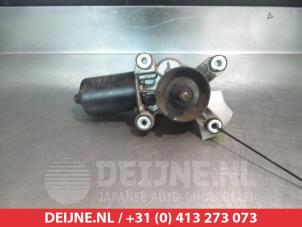Nissan Pathfinder Scheibenwischermotor vorne O348687 foto 2