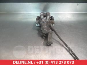 Mazda MX-5 Remklauw (Tang) links-achter O376025 foto 2