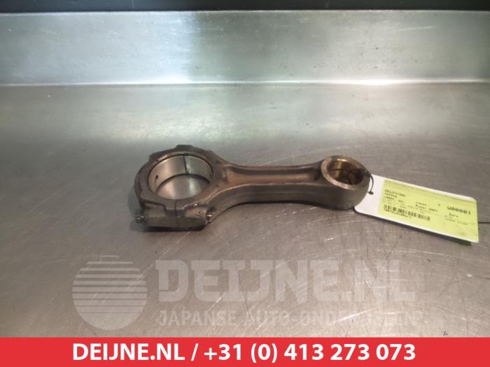 Gebruikte Drijfstang Toyota Land Cruiser (J12) 3.0 D-4D 16V Prijs op aanvraag aangeboden door V.Deijne Jap.Auto-onderdelen BV