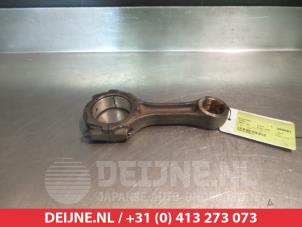 Gebruikte Drijfstang Toyota Land Cruiser (J12) 3.0 D-4D 16V Prijs op aanvraag aangeboden door V.Deijne Jap.Auto-onderdelen BV